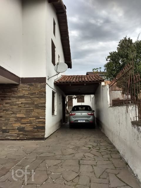 Image 25 - 232124